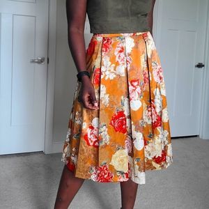 Vintage size 10 Floral A-Line skirt with pocket